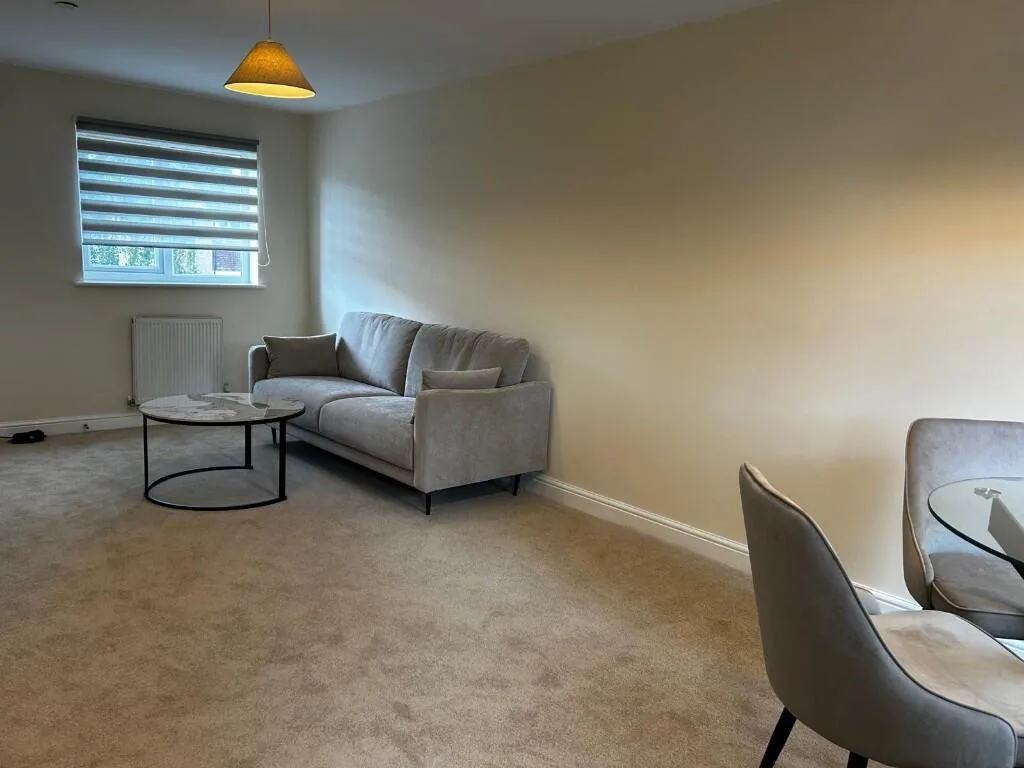 2 bedroom semi-detached house for rent