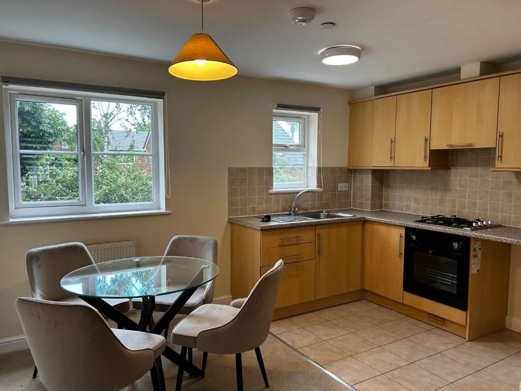 2 bedroom semi-detached house for rent