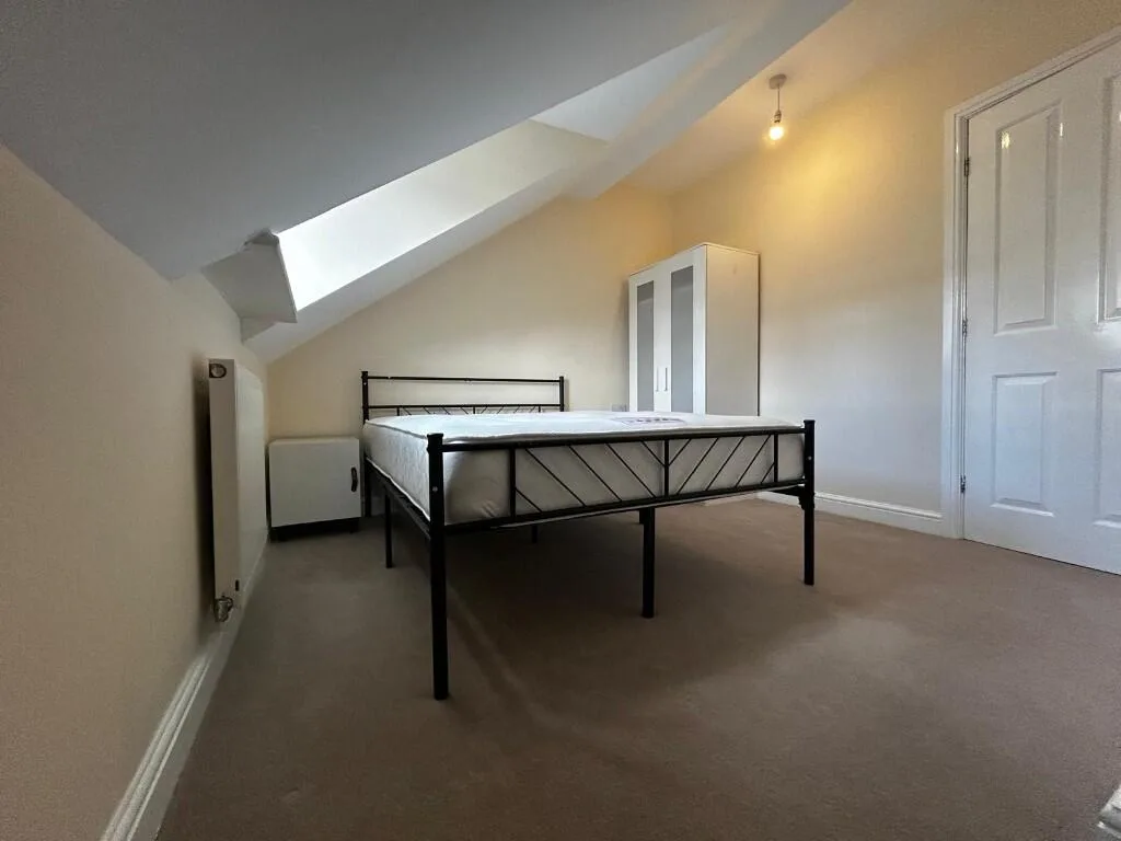 2 bedroom semi-detached house for rent