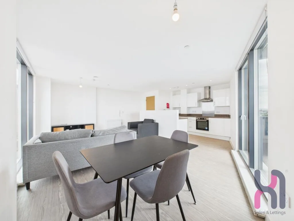 3 bedroom flat for rent