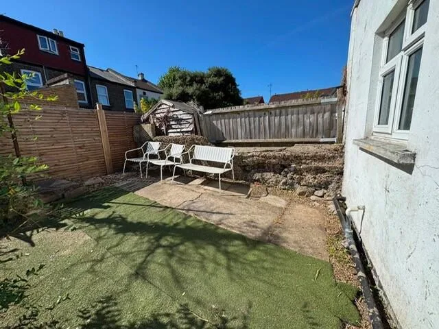1 bedroom ground floor flat for rent