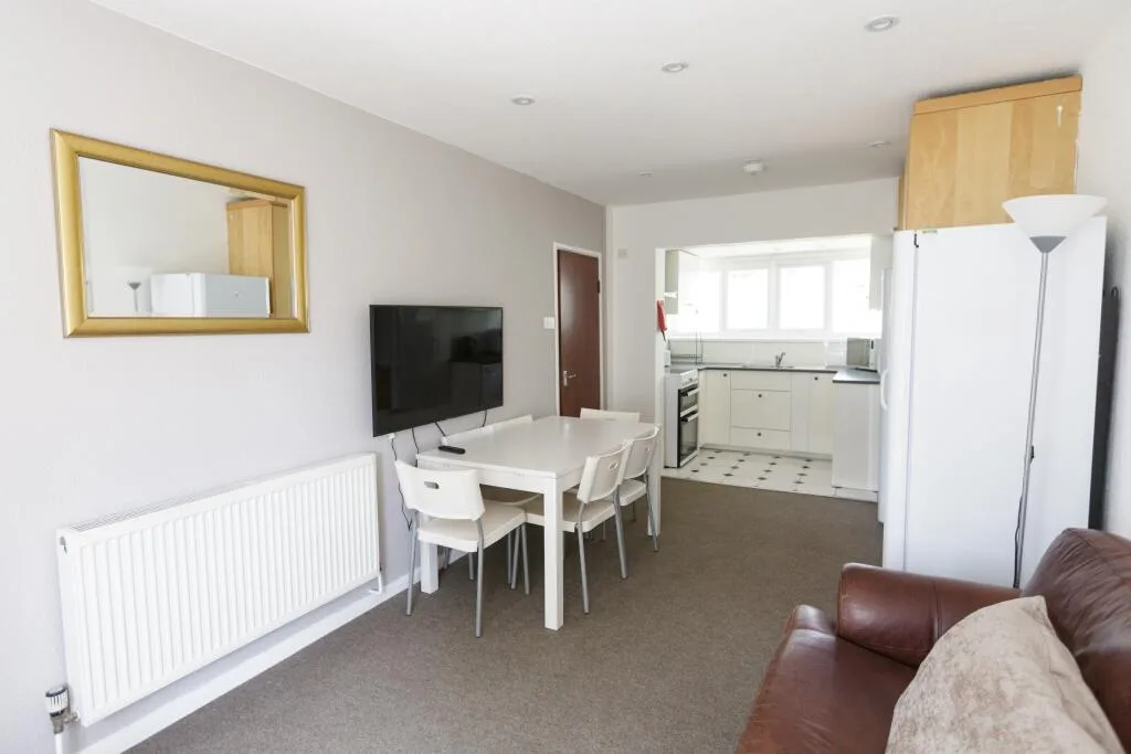 5 bedroom house for rent