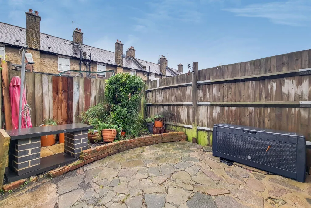 2 bedroom terraced house for rent