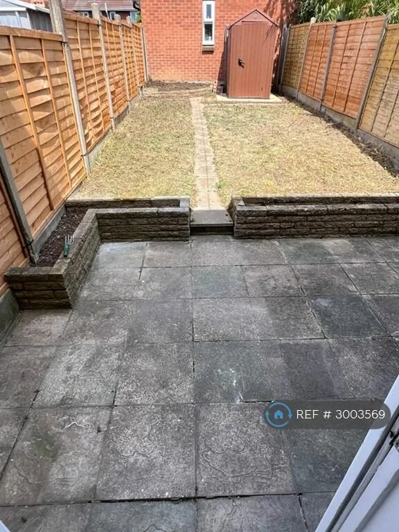 2 bedroom terraced house for rent