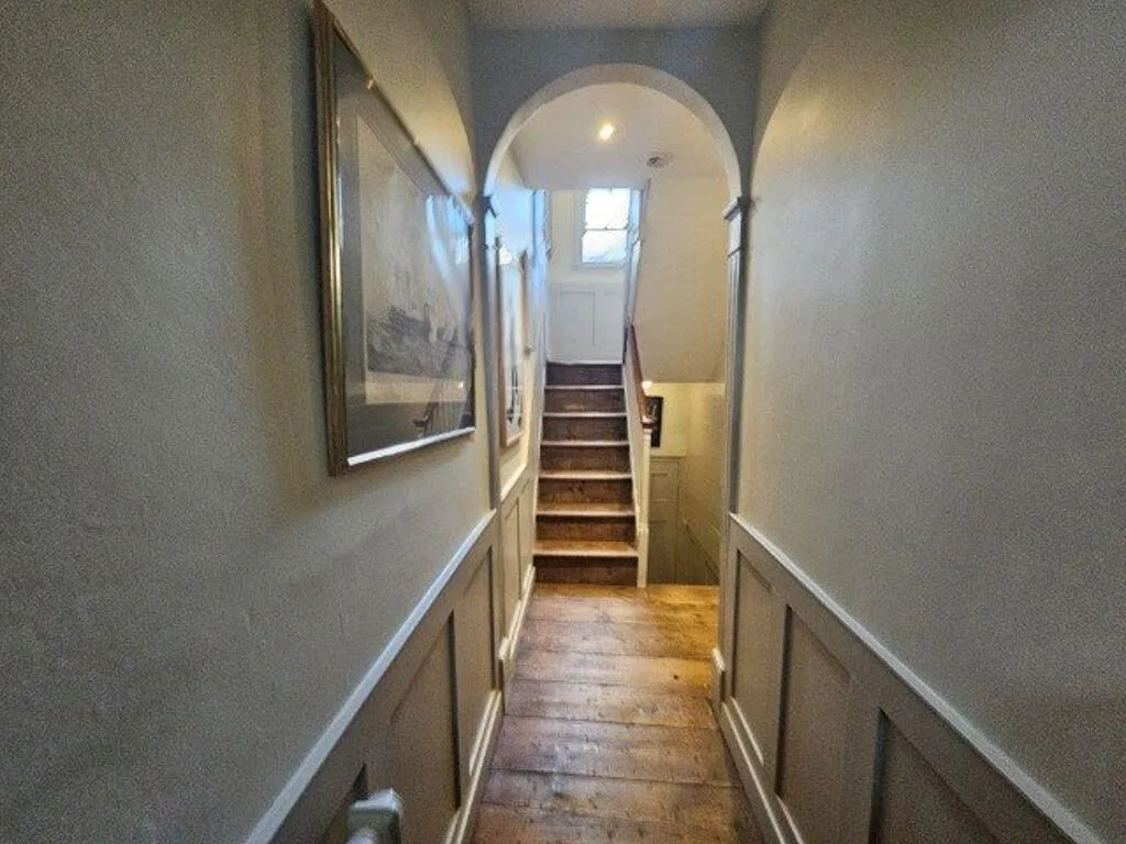 2 bedroom house for rent