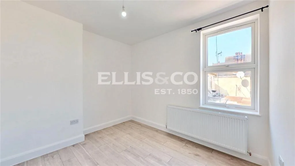 3 bedroom maisonette for rent