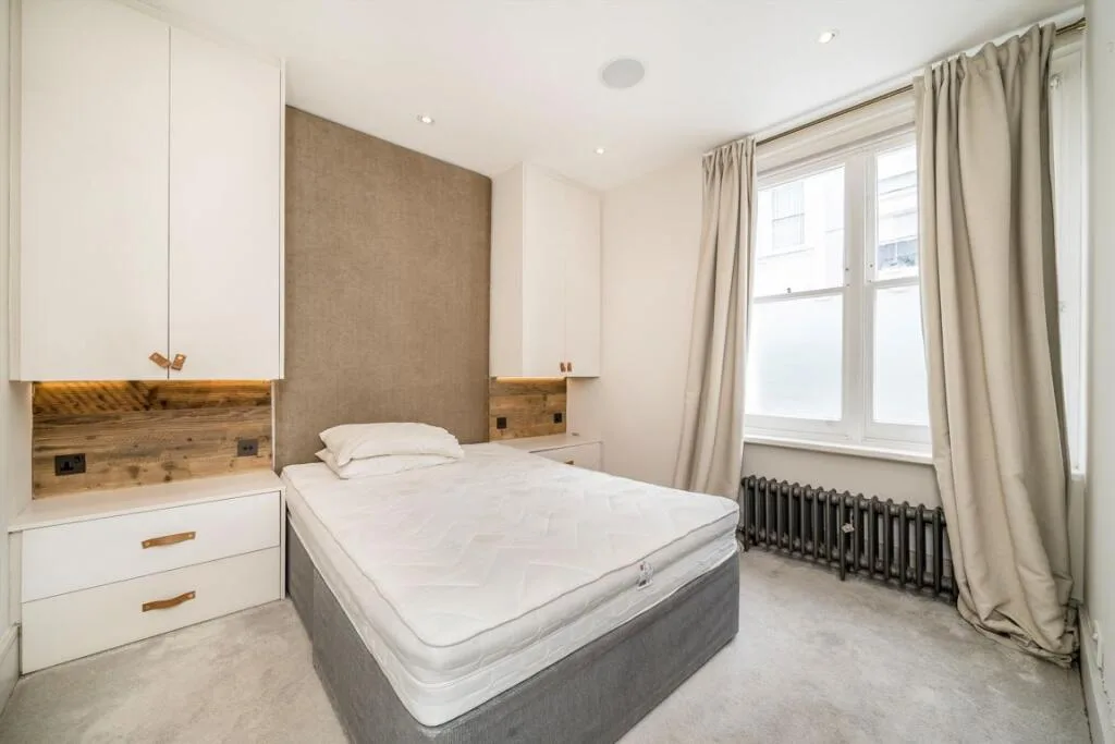 2 bedroom house for rent