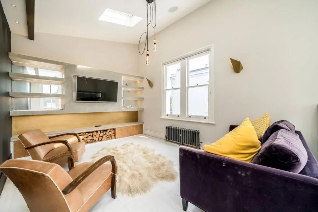 2 bedroom house for rent