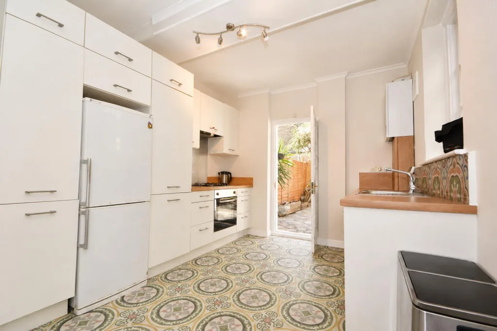 2 bedroom flat for rent