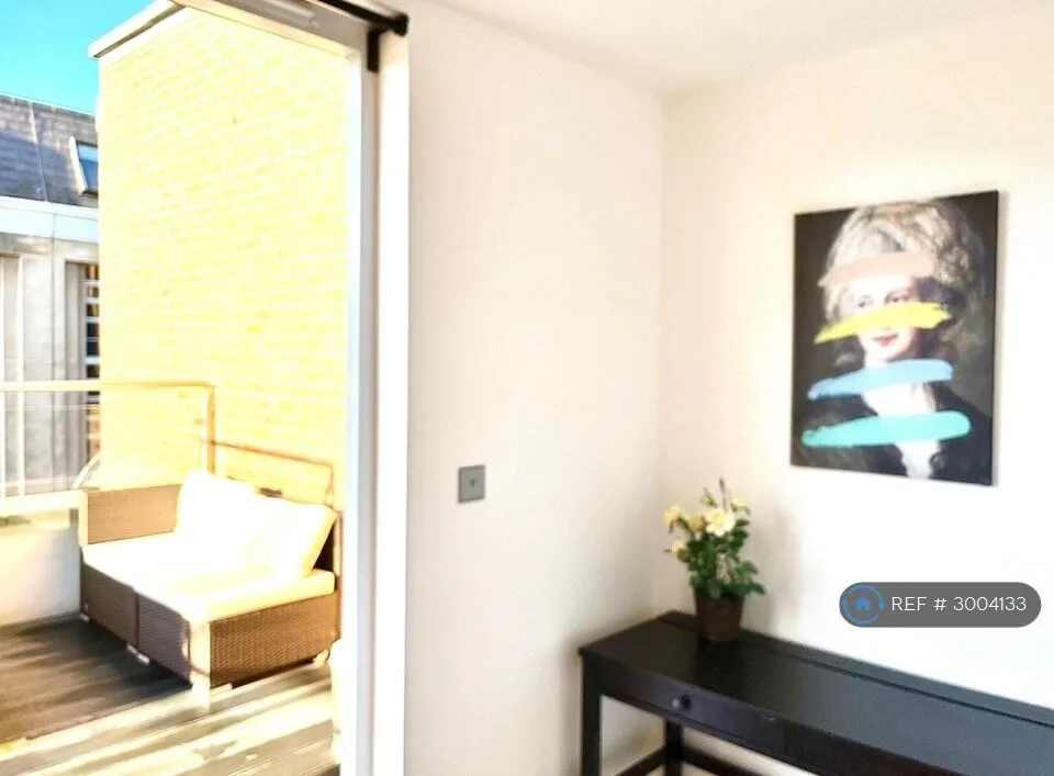 2 bedroom penthouse for rent