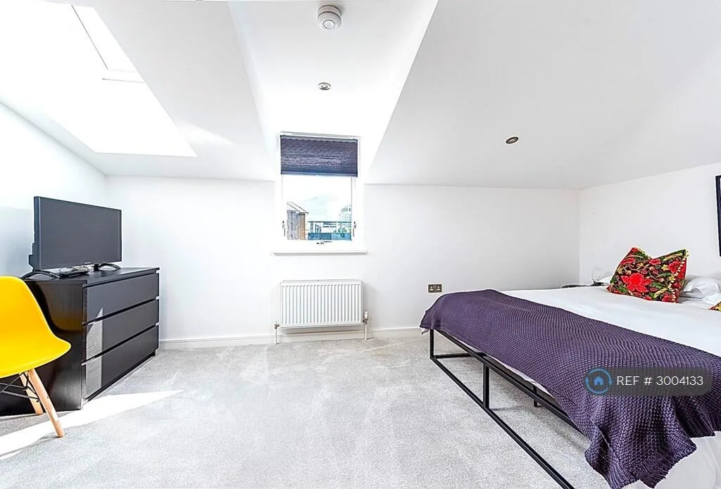 2 bedroom penthouse for rent