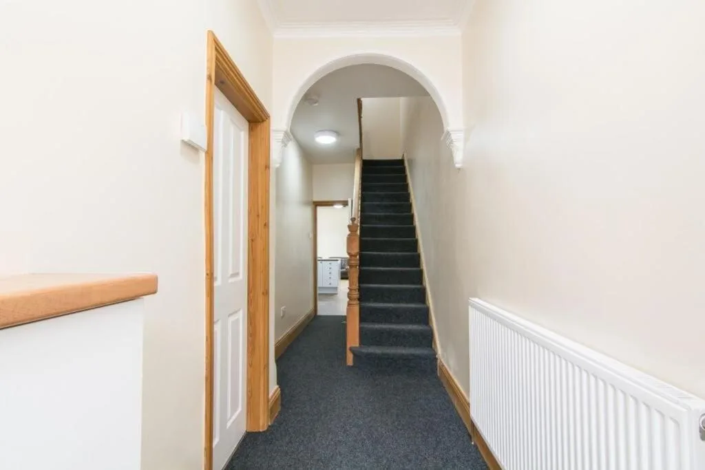 1 bedroom detached house for rent