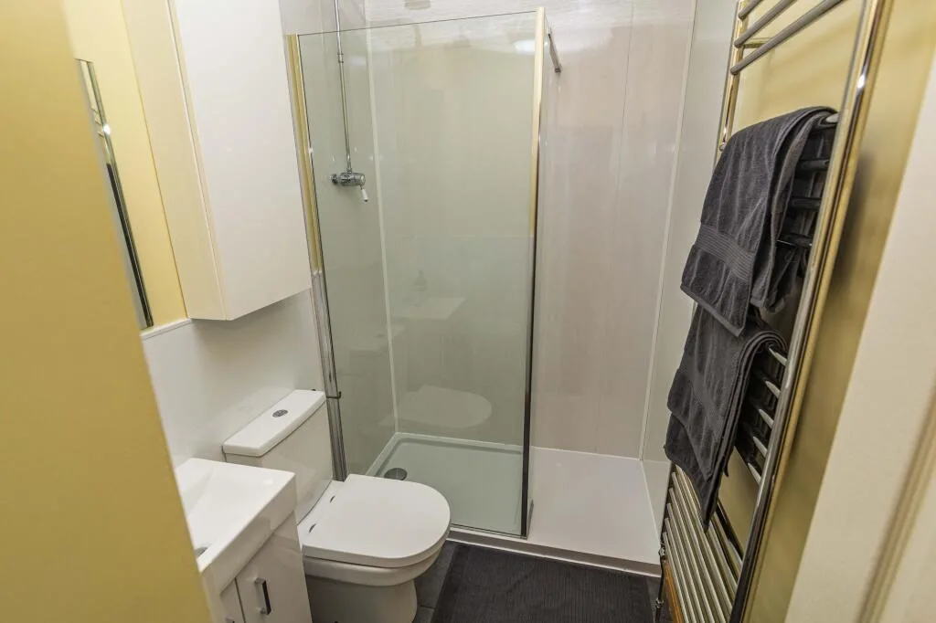 1 bedroom detached house for rent