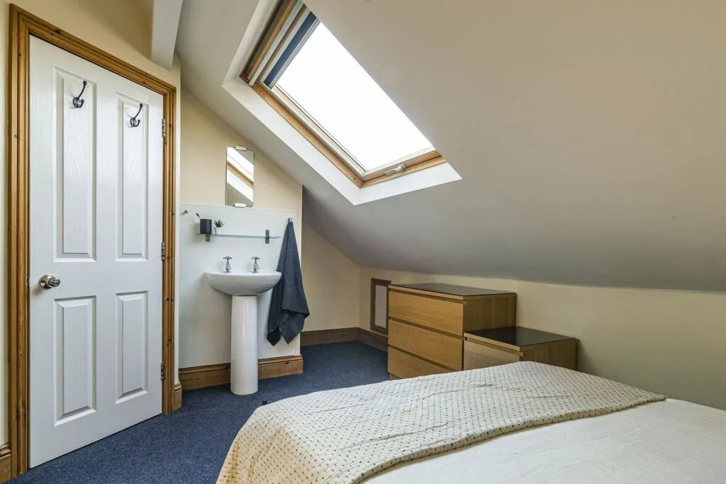 1 bedroom detached house for rent
