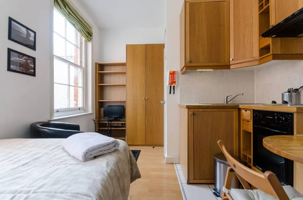 Studio flat for rent