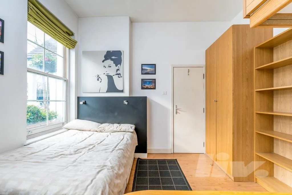 Studio flat for rent