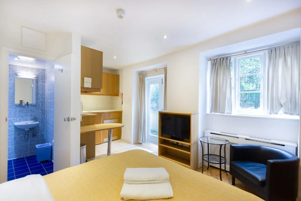 Studio flat for rent