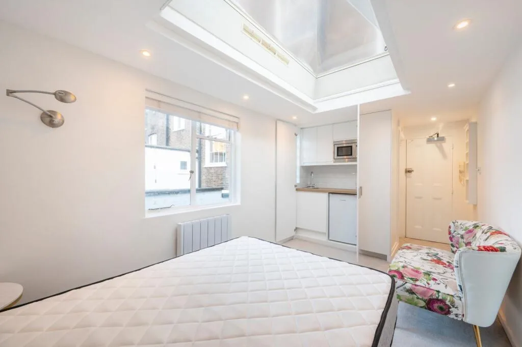 Studio flat for rent