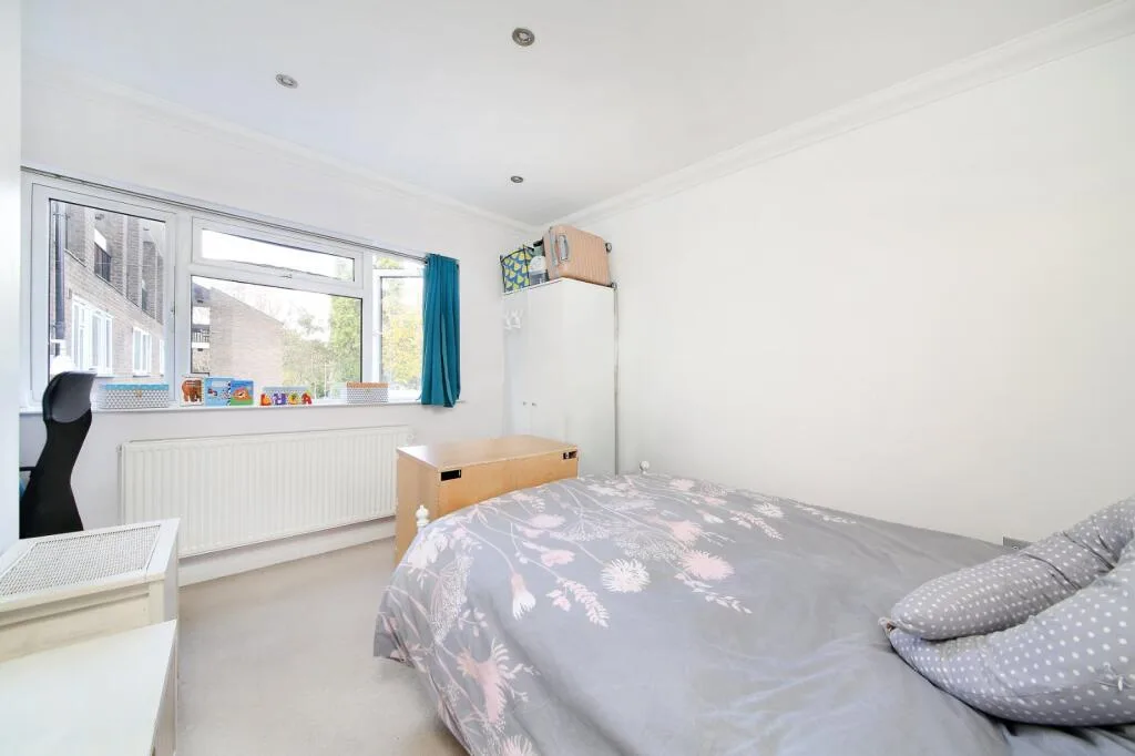 2 bedroom house for rent