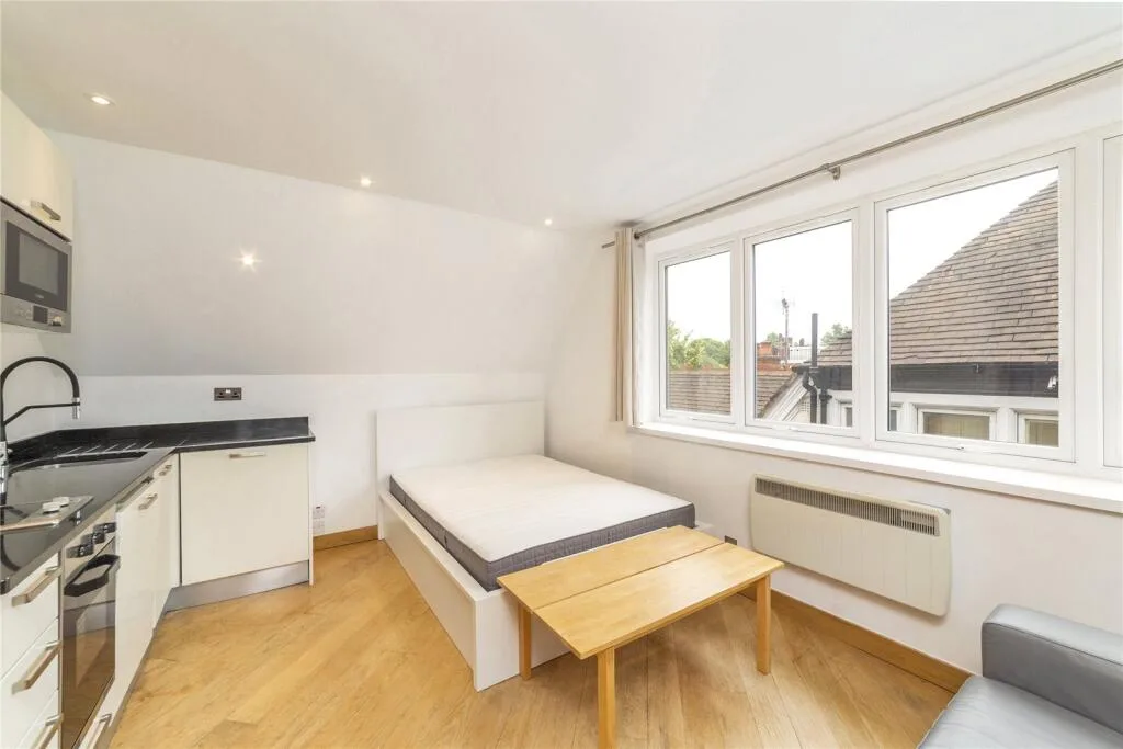 Studio flat for rent