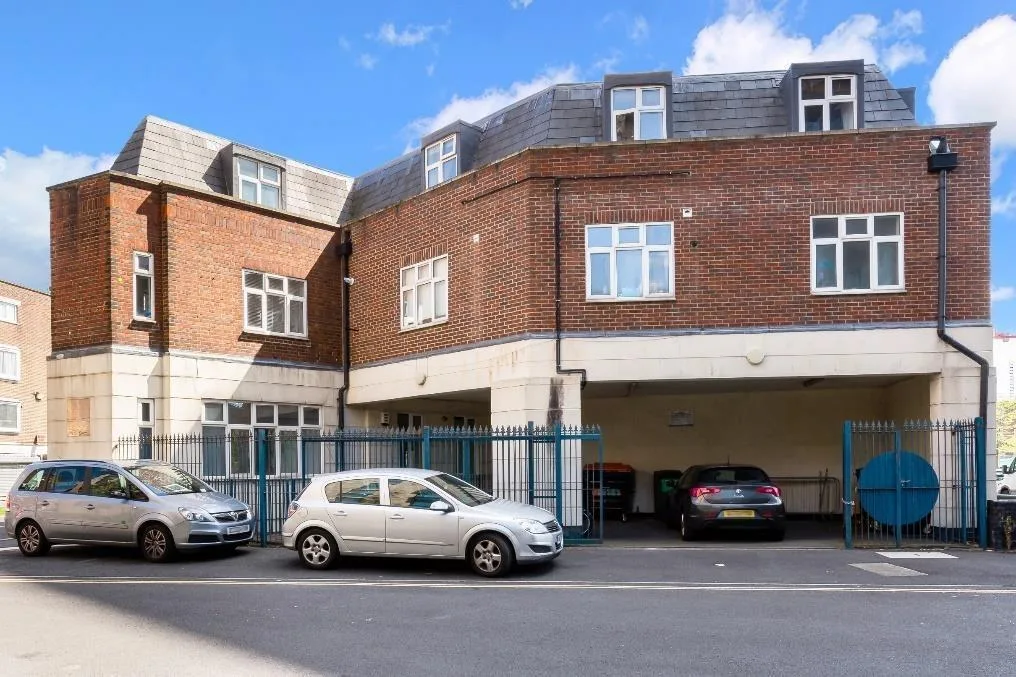 2 bedroom apartment for rent