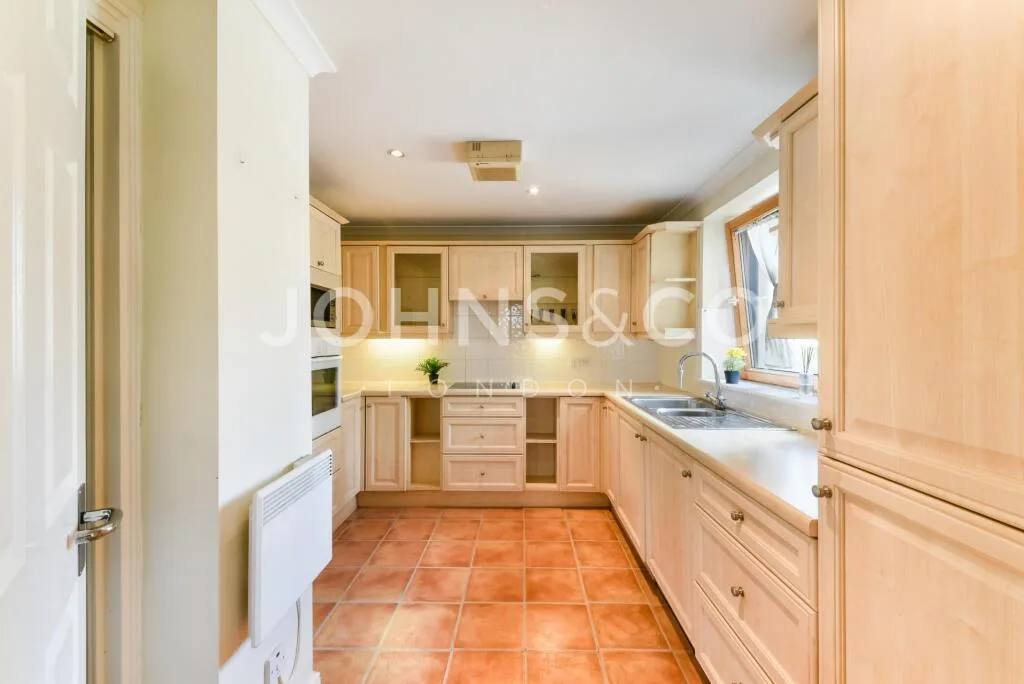 4 bedroom apartment for rent