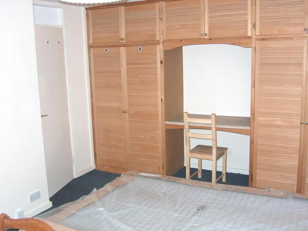 5 bedroom semi-detached house for rent