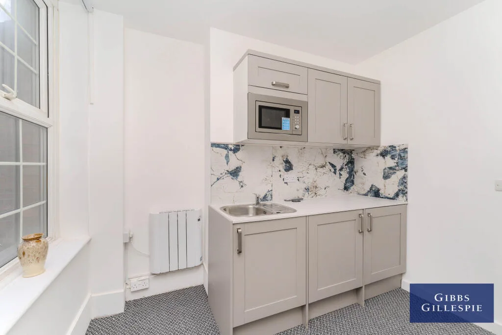 Studio flat for rent