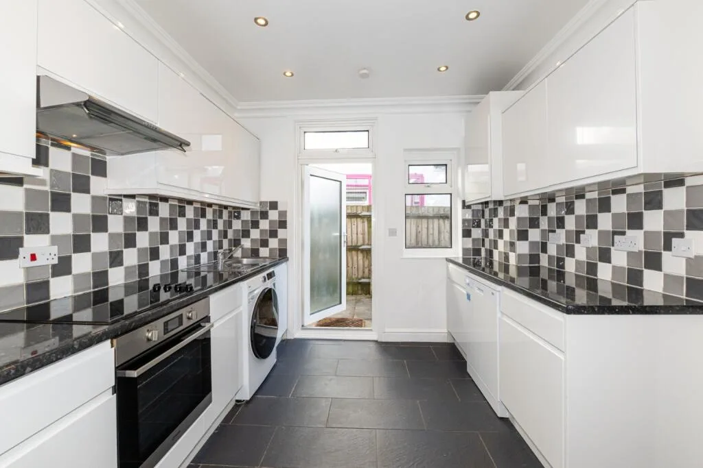 2 bedroom flat for rent
