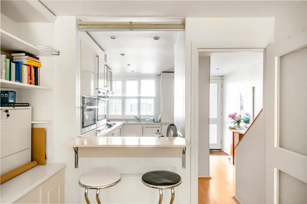 2 bedroom maisonette for rent