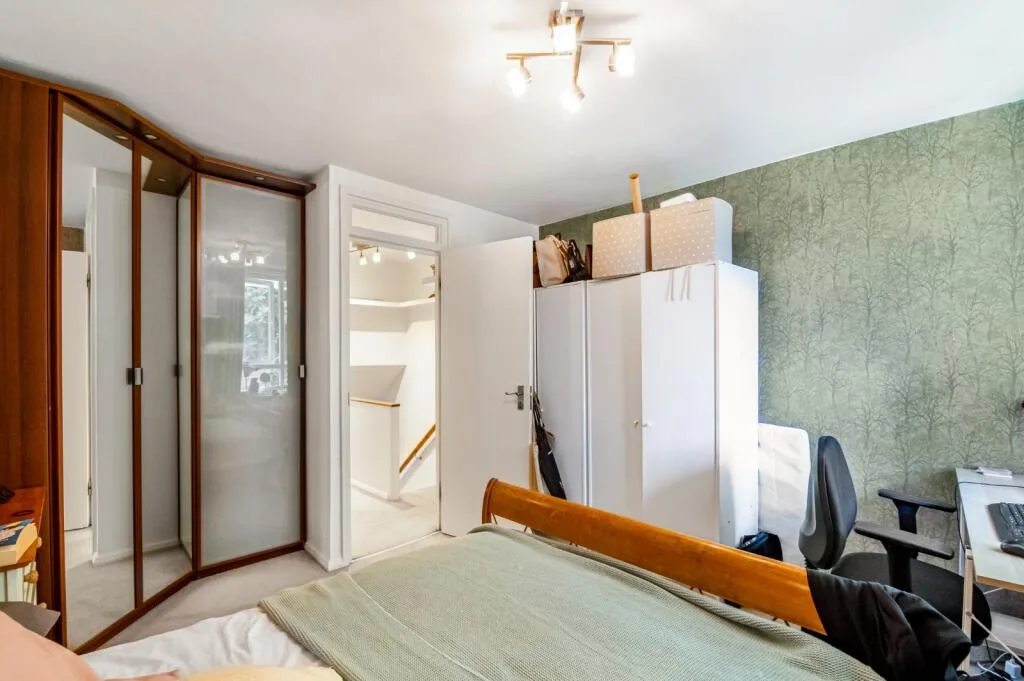 2 bedroom maisonette for rent