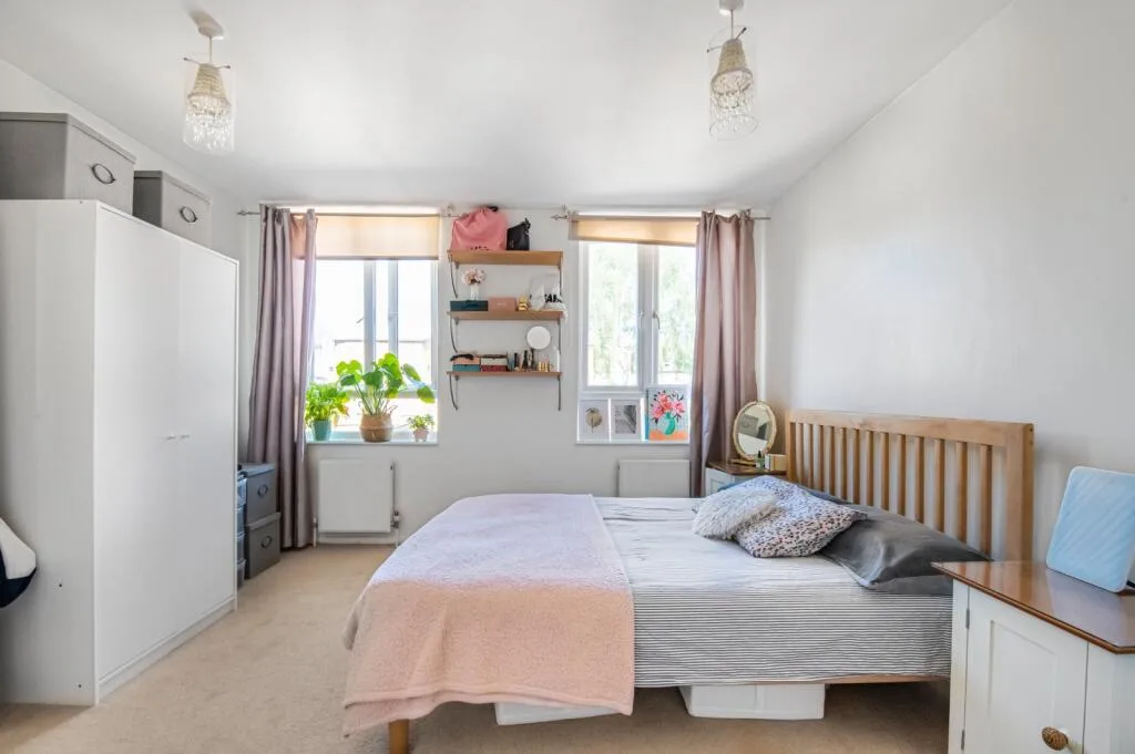 2 bedroom maisonette for rent