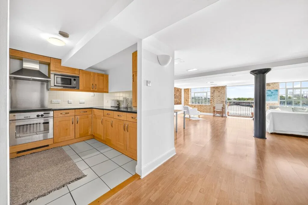 2 bedroom flat for rent