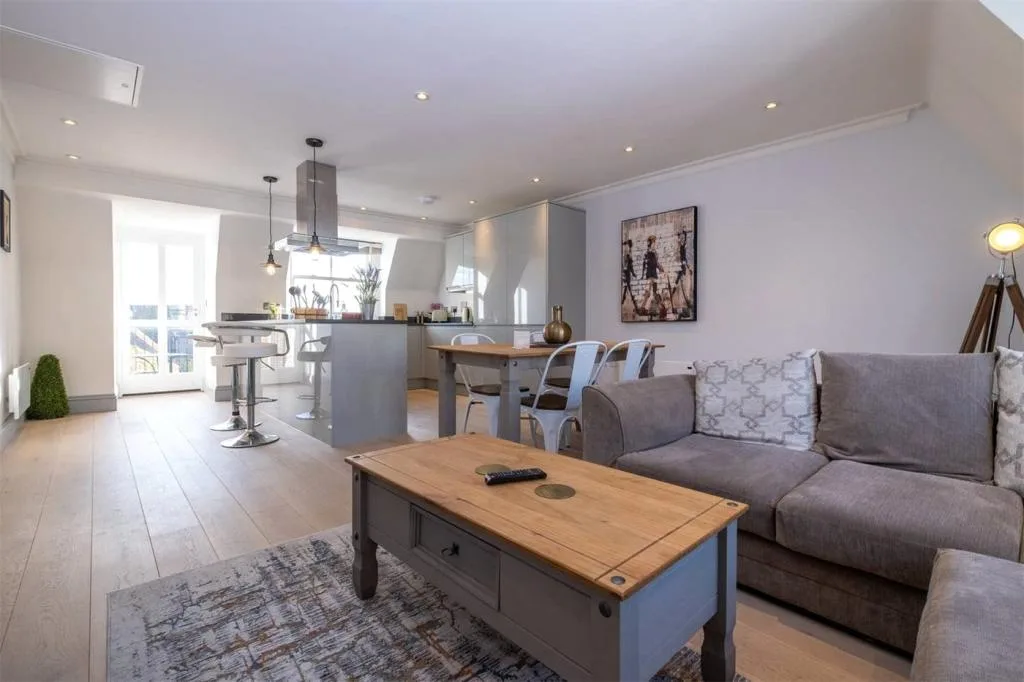2 bedroom apartment for rent