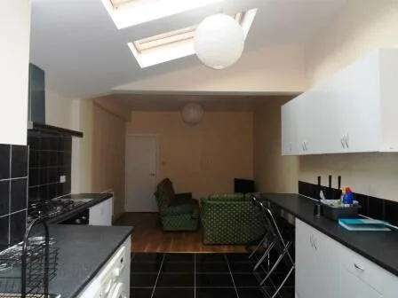 1 bedroom house for rent