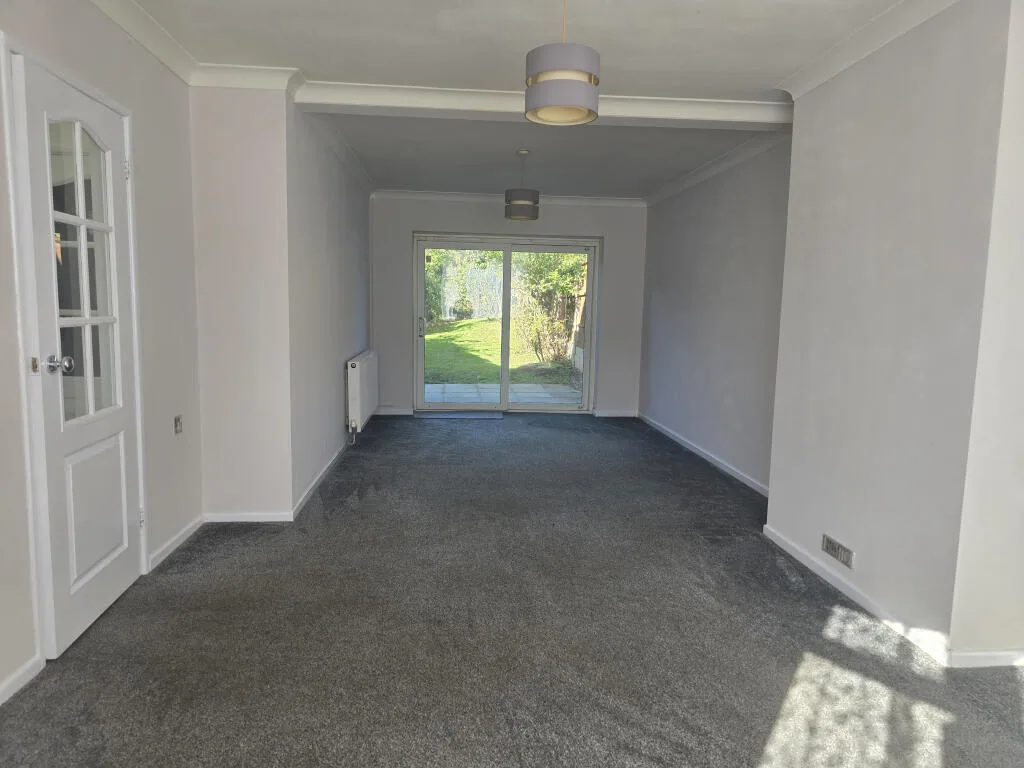 3 bedroom semi-detached house for rent