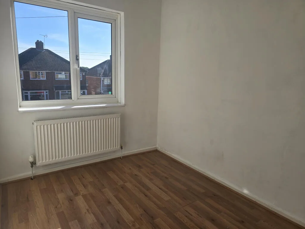 3 bedroom semi-detached house for rent