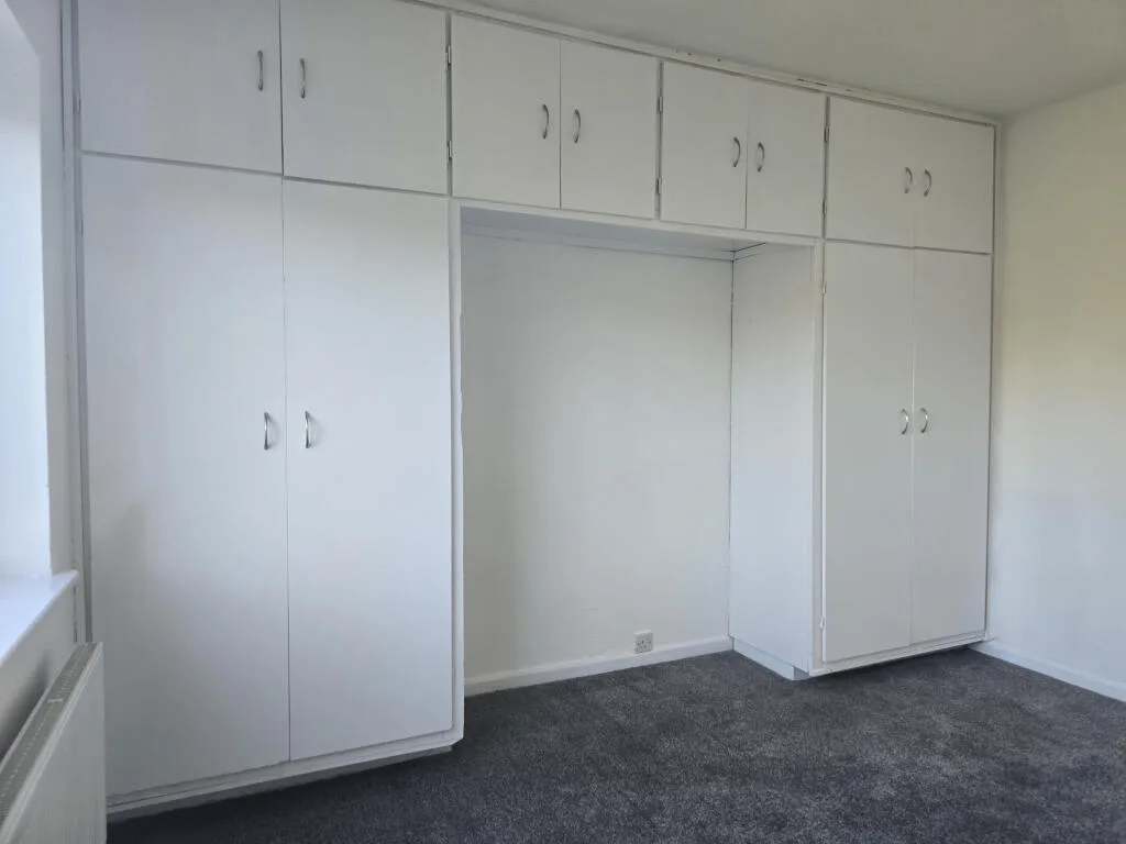 3 bedroom semi-detached house for rent