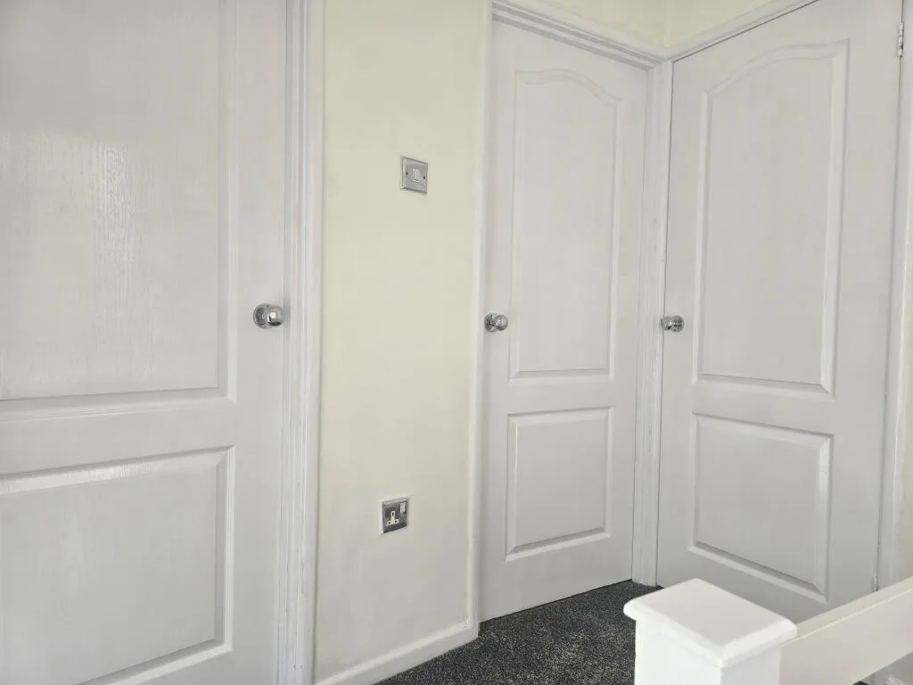 3 bedroom semi-detached house for rent
