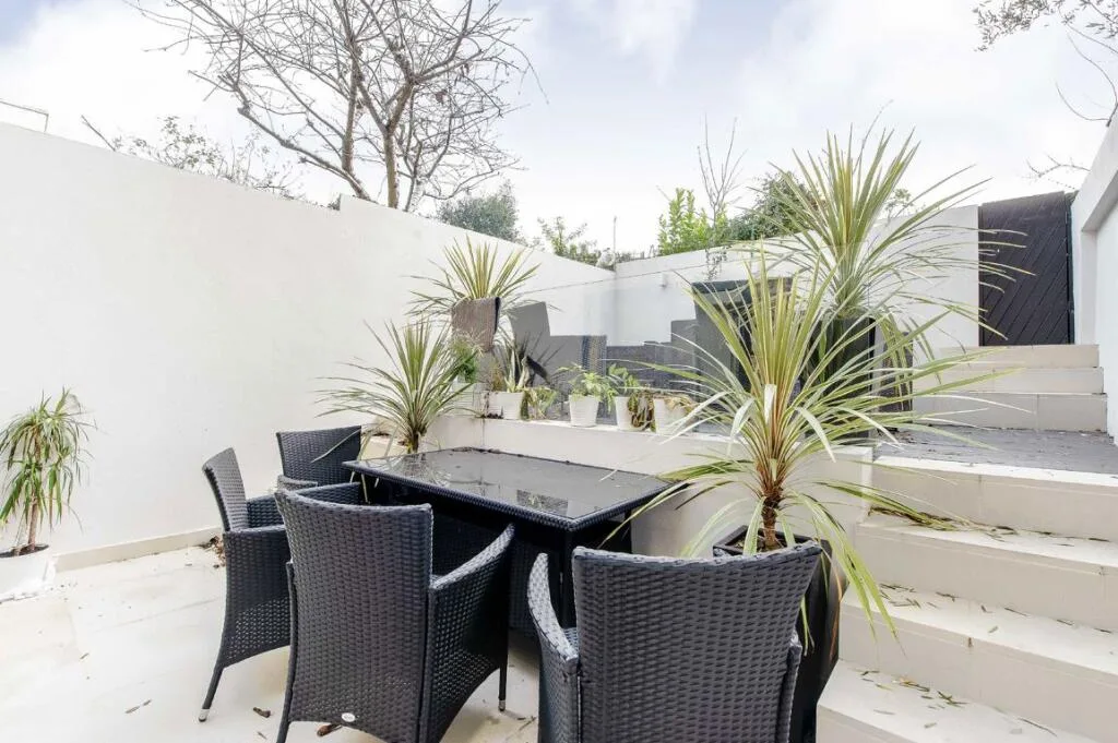 3 bedroom flat for rent