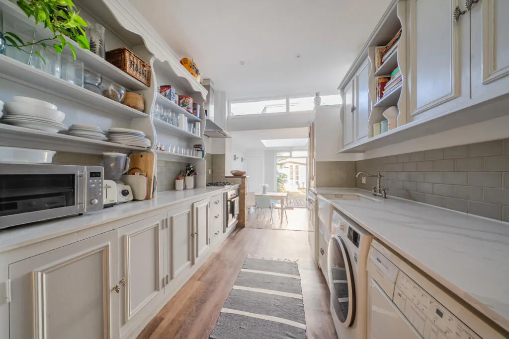 4 bedroom terraced house for rent