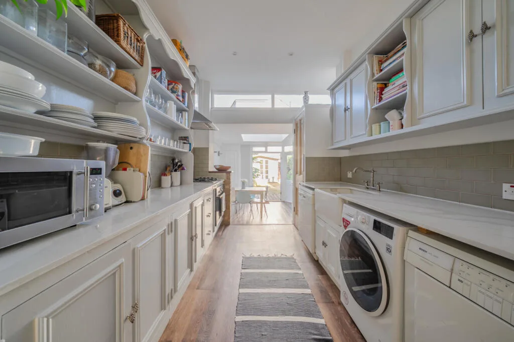 4 bedroom terraced house for rent