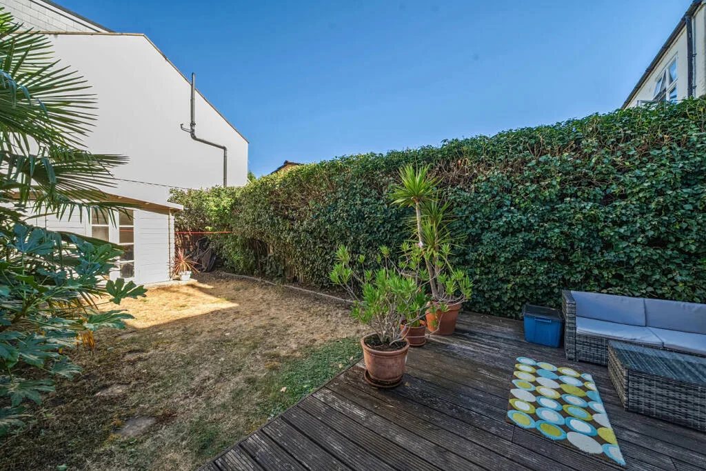 4 bedroom terraced house for rent