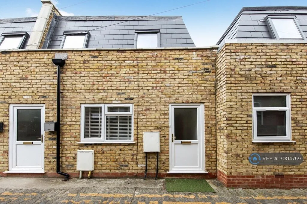 1 bedroom terraced house for rent