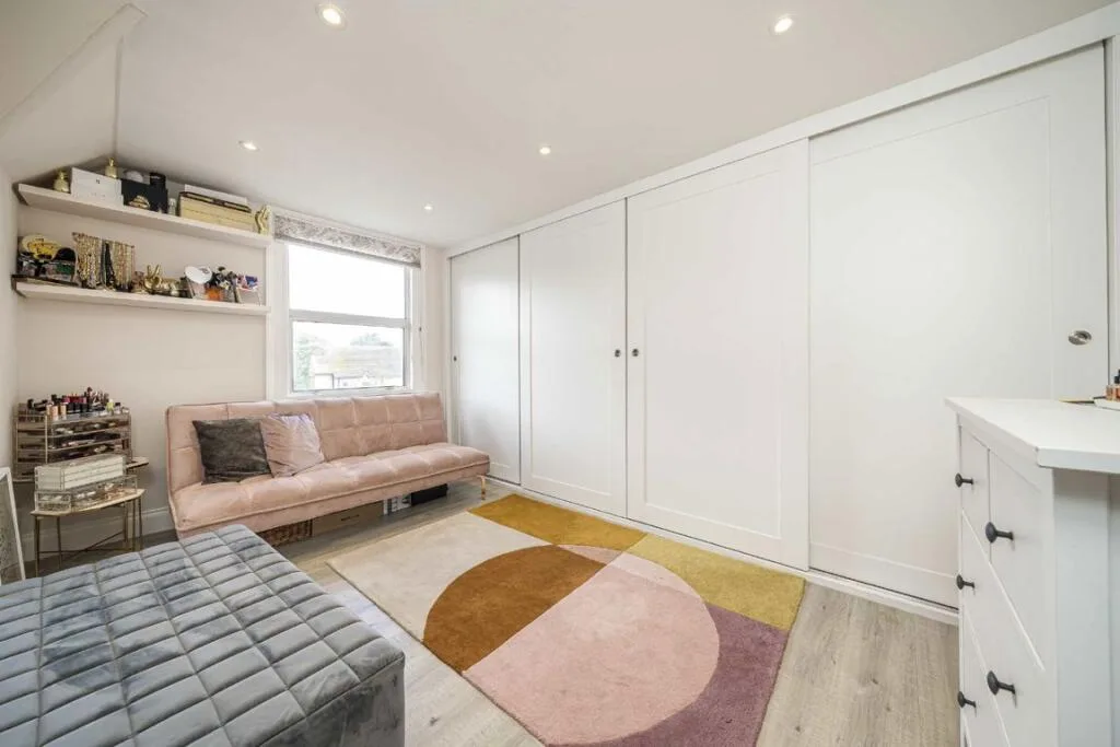 3 bedroom flat for rent