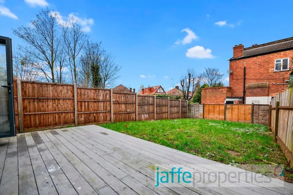 3 bedroom apartment for rent