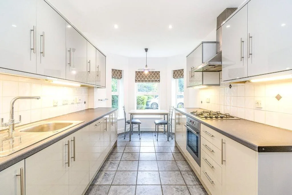 2 bedroom flat for rent