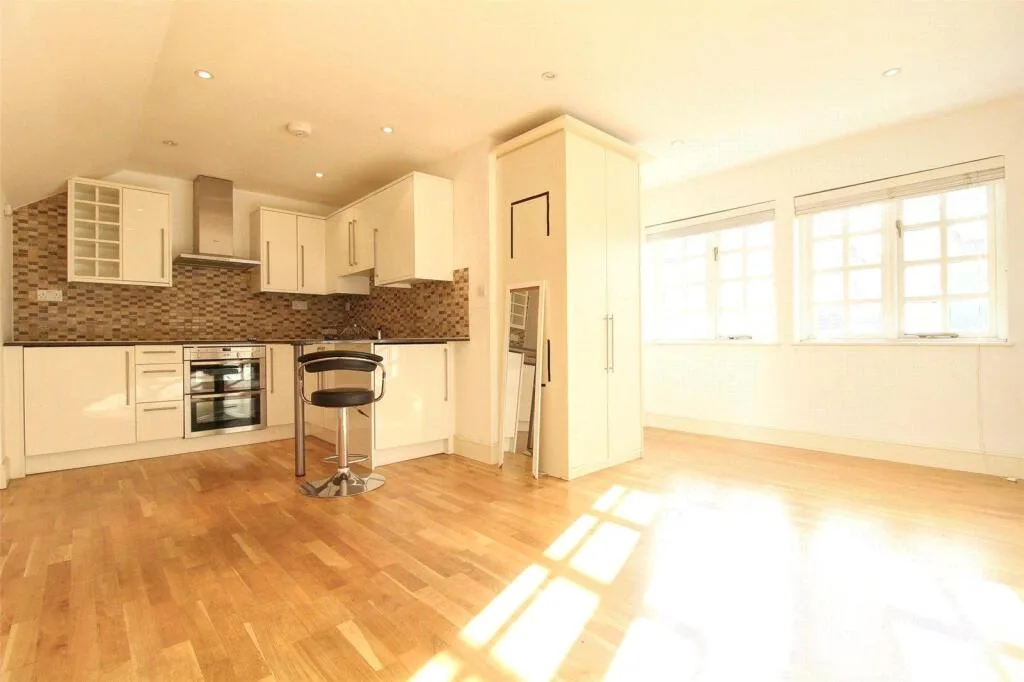 Studio flat for rent