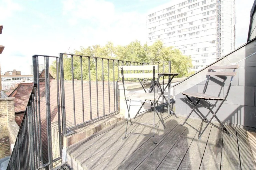 Studio flat for rent