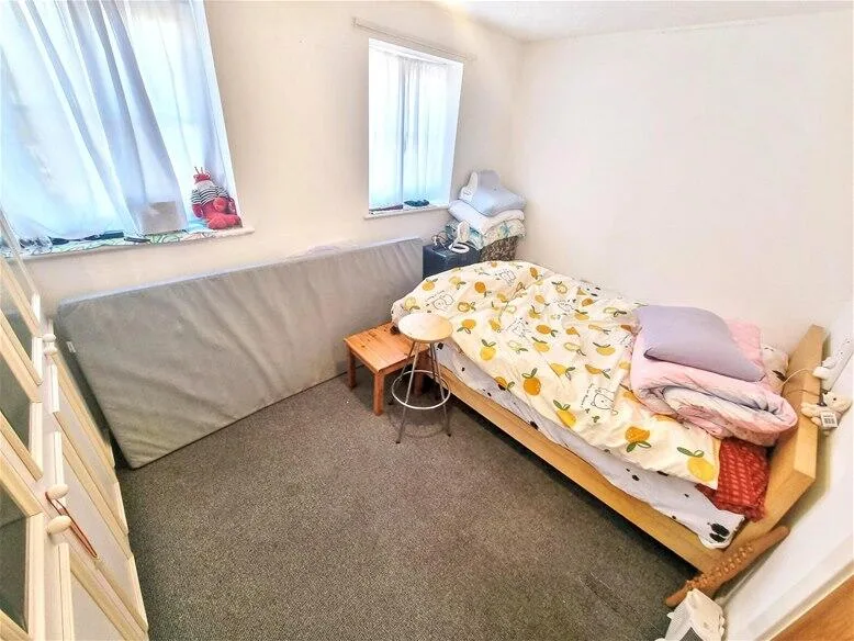2 bedroom house for rent